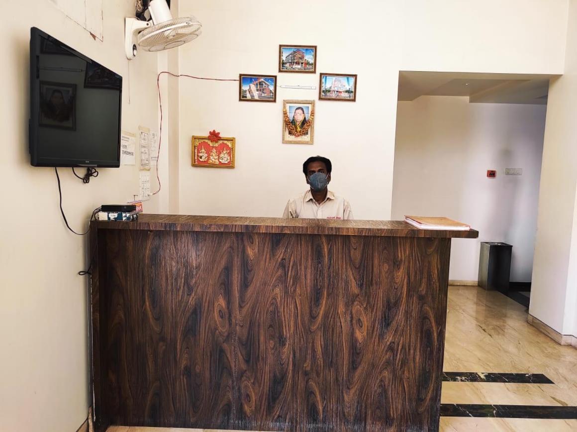 Hotel Manasi Inn Satara Zewnętrze zdjęcie
